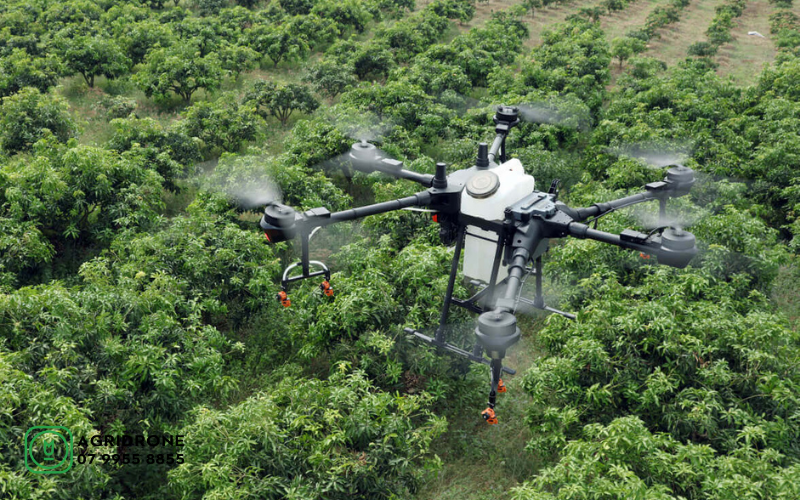 May-bay-phun-thuoc-tru-sau-DJI-Agras-T16