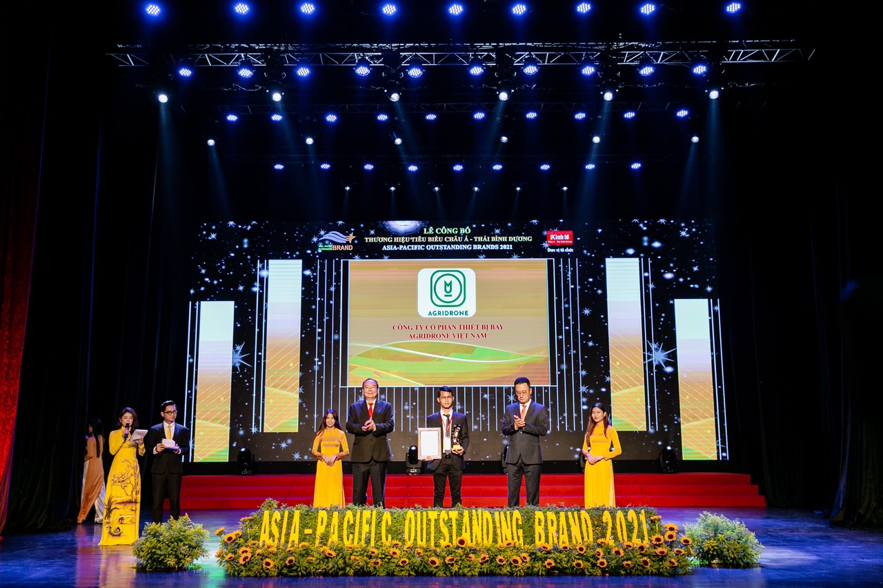 AgriDrone Top 10 Thuong hieu Chau A Thai Binh Duong 5