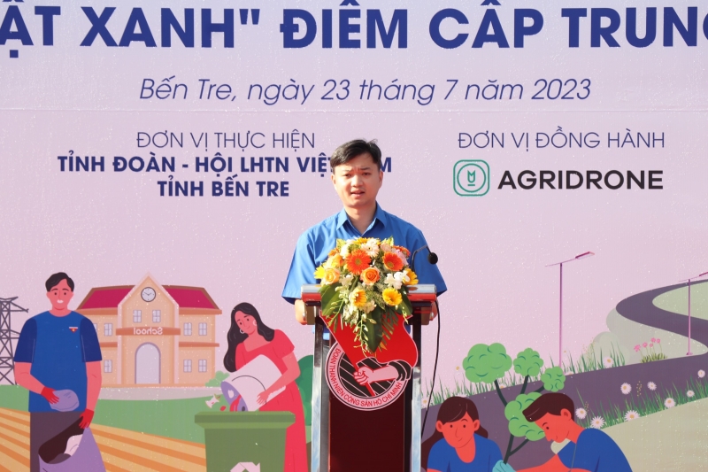 Tiến hành lễ ra quân ngày cao điểm "Tình nguyện chung tay xây dựng nông thôn mới và Ngày Chủ nhật xanh" cấp Trung Ương năm 2023 tại Bến Tre 3 Đồng chí Nguyễn Minh Triết - Bí thư BCH Trung ương Đoàn, Chủ tịch Trung ương Hội Sinh viên Việt Nam phát biểu tại Lễ ra quân