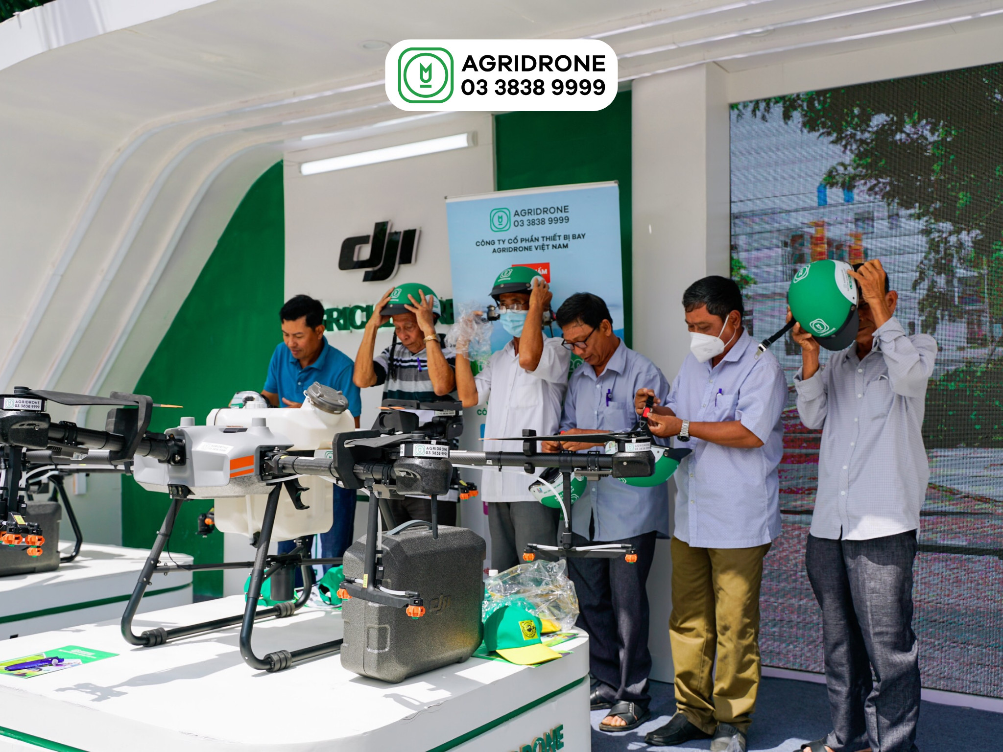 Giải pháp phát triển nông nghiệp thông minh sử dụng drone nông nghiệp