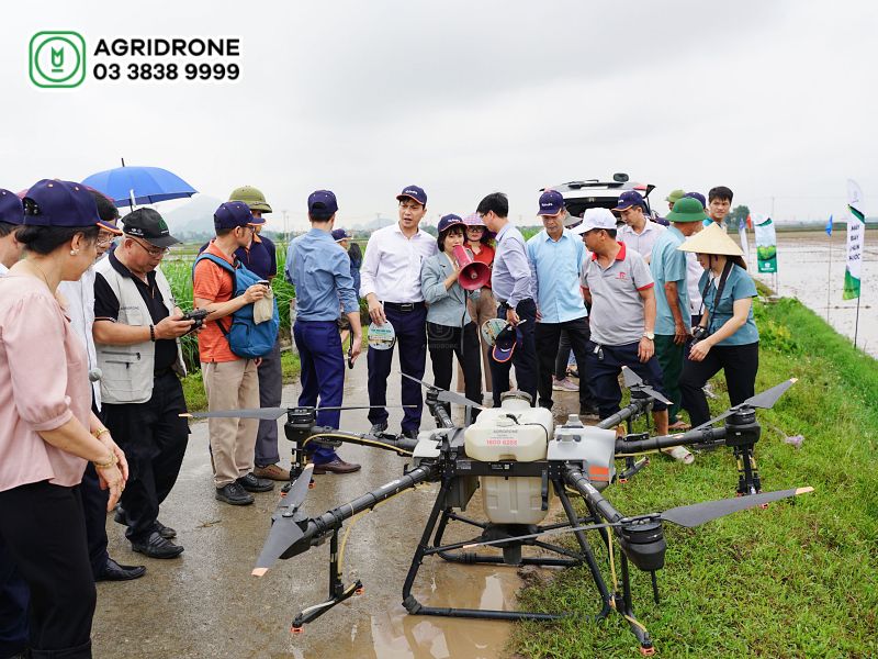 batch AgriDrone tham gia dien dan khuyen nong @ nong nghiep 2
