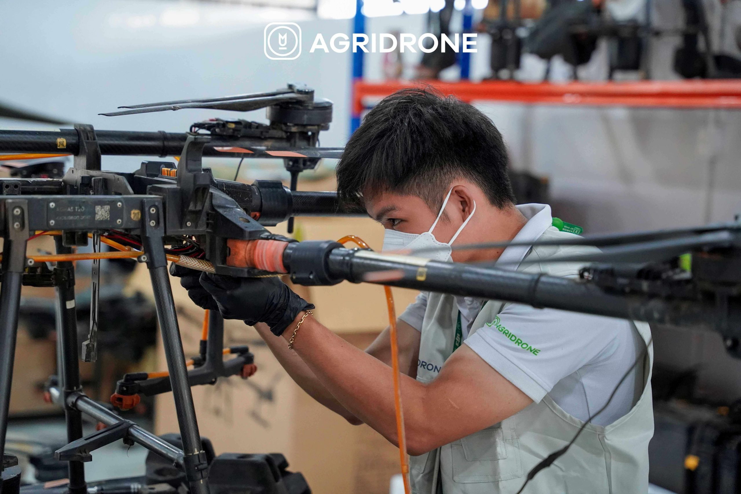 kỹ thuật viên máy bay nông nghiệp AgriDrone Việt Nam