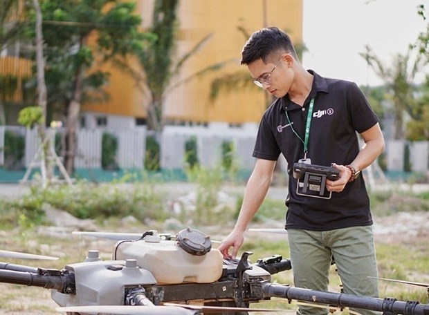 Gương mặt trẻ Việt Nam 2022: Kỹ sư trẻ Nguyễn Văn Thiên Vũ với ước mơ “bay cao” cùng nông nghiệp Việt