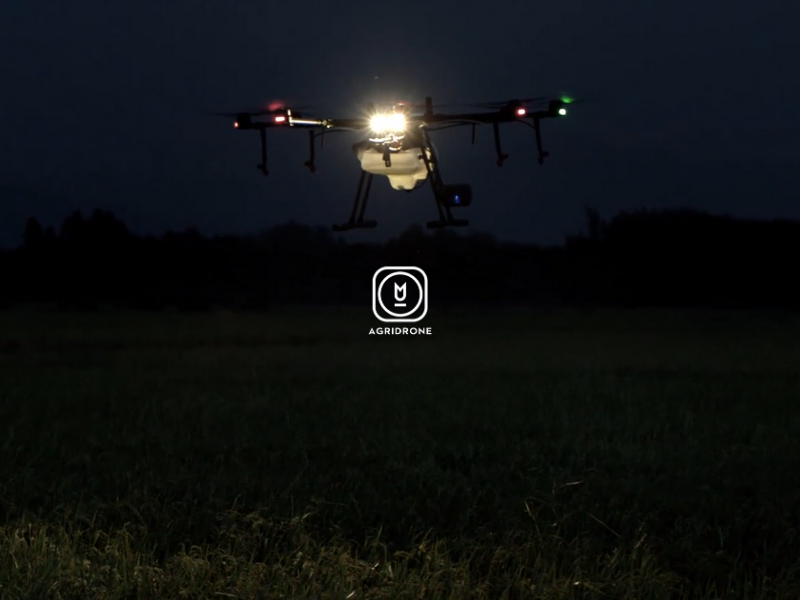 May-bay-phun-thuoc-DJI-Agras-MG-1P