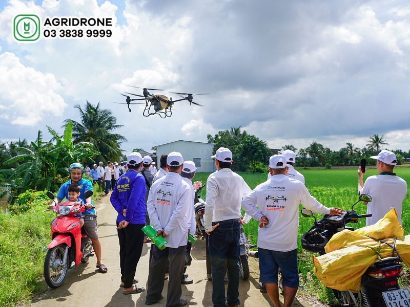 Hội thảo trình diễn thiết bị bay nông nghiệp AgriDrone năm 2023 tại Sóc Trăng-2