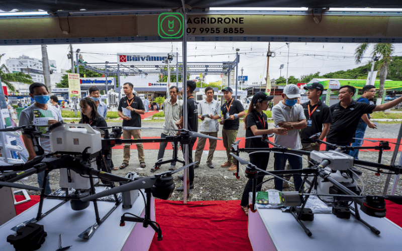 cac-san-pham-trung-bay-tai-gian-hang-agridrone