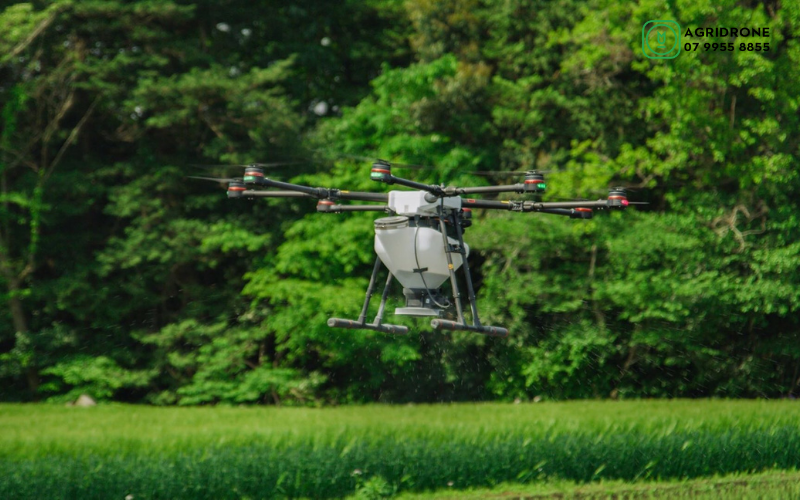 May-bay-rai-hat-DJI-Agras-MG-1P