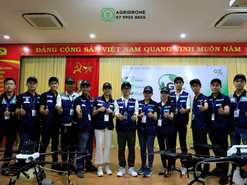 Thien Vu cung nhung cong su cua minh tai hoi thao