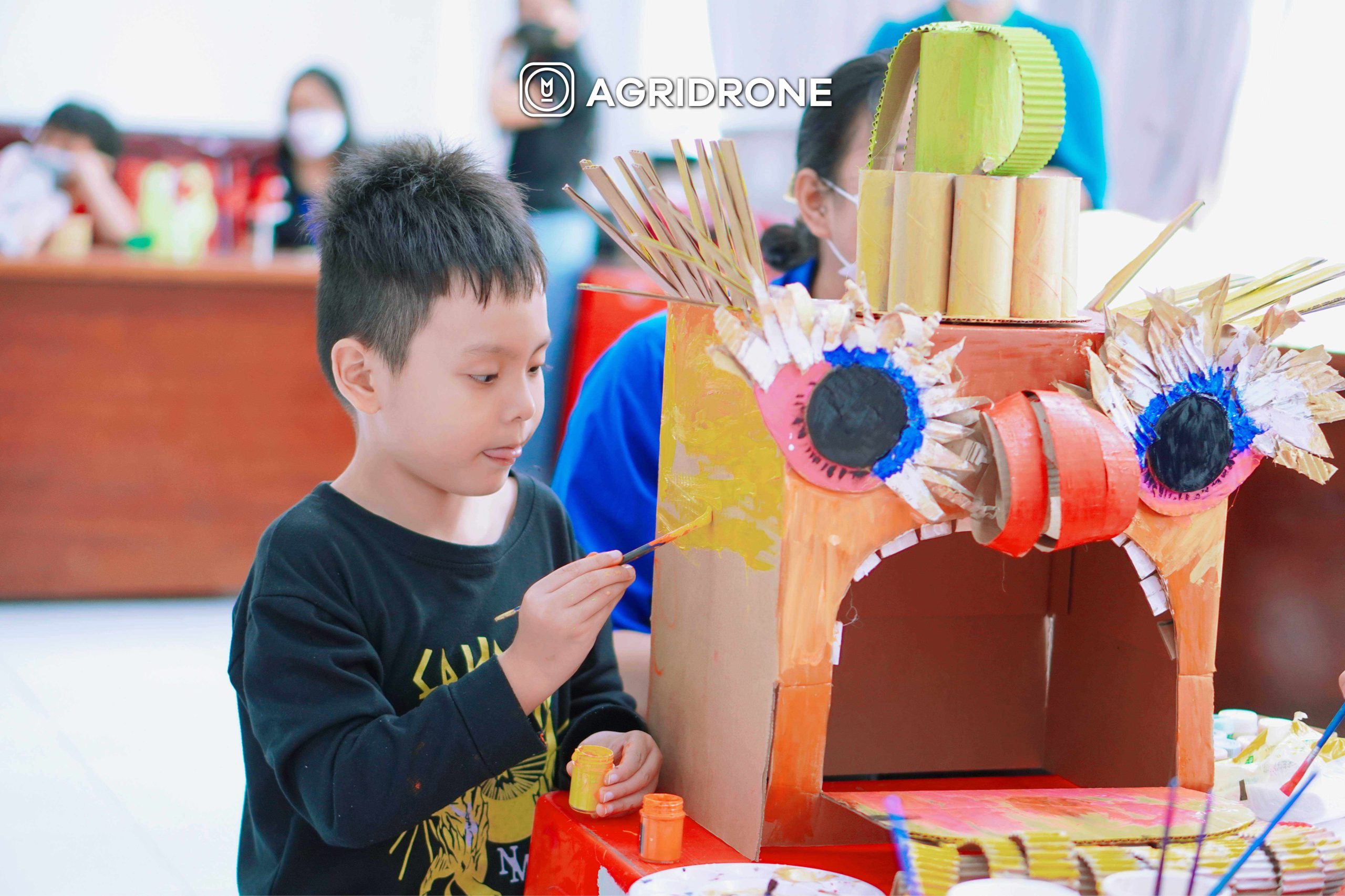 Những gian hàng vui chơi thu hút các bạn nhỏ
