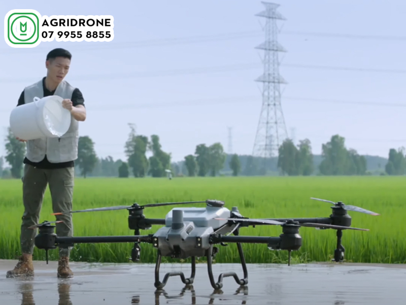 Lợi ích khi sử dụng máy bay phun thuốc sạ lúa rải phân DJI Agras T20P