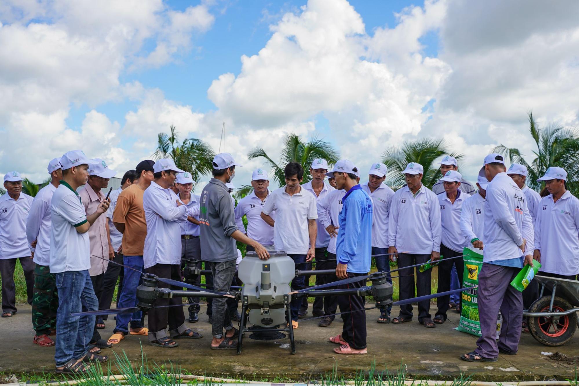 AgriDrone áp dụng khoa học vào nông nghiệp không dấu chân