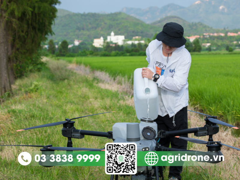 Lưu ý khi sử dụng máy bay phun thuốc