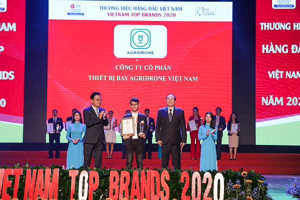 AGRIDRONE VINH DỰ NẰM TRONG TOP 10 “THƯƠNG HIỆU HÀNG ĐẦU VIỆT NAM” NĂM 2020