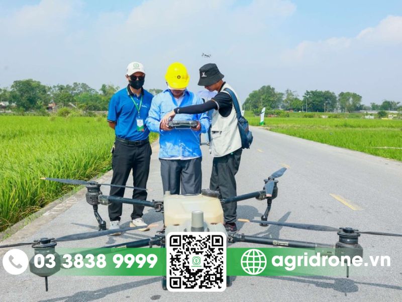 Sự kiện tập huấn vận hành phun thuốc BVTV bằng thiết bị bay không người lái