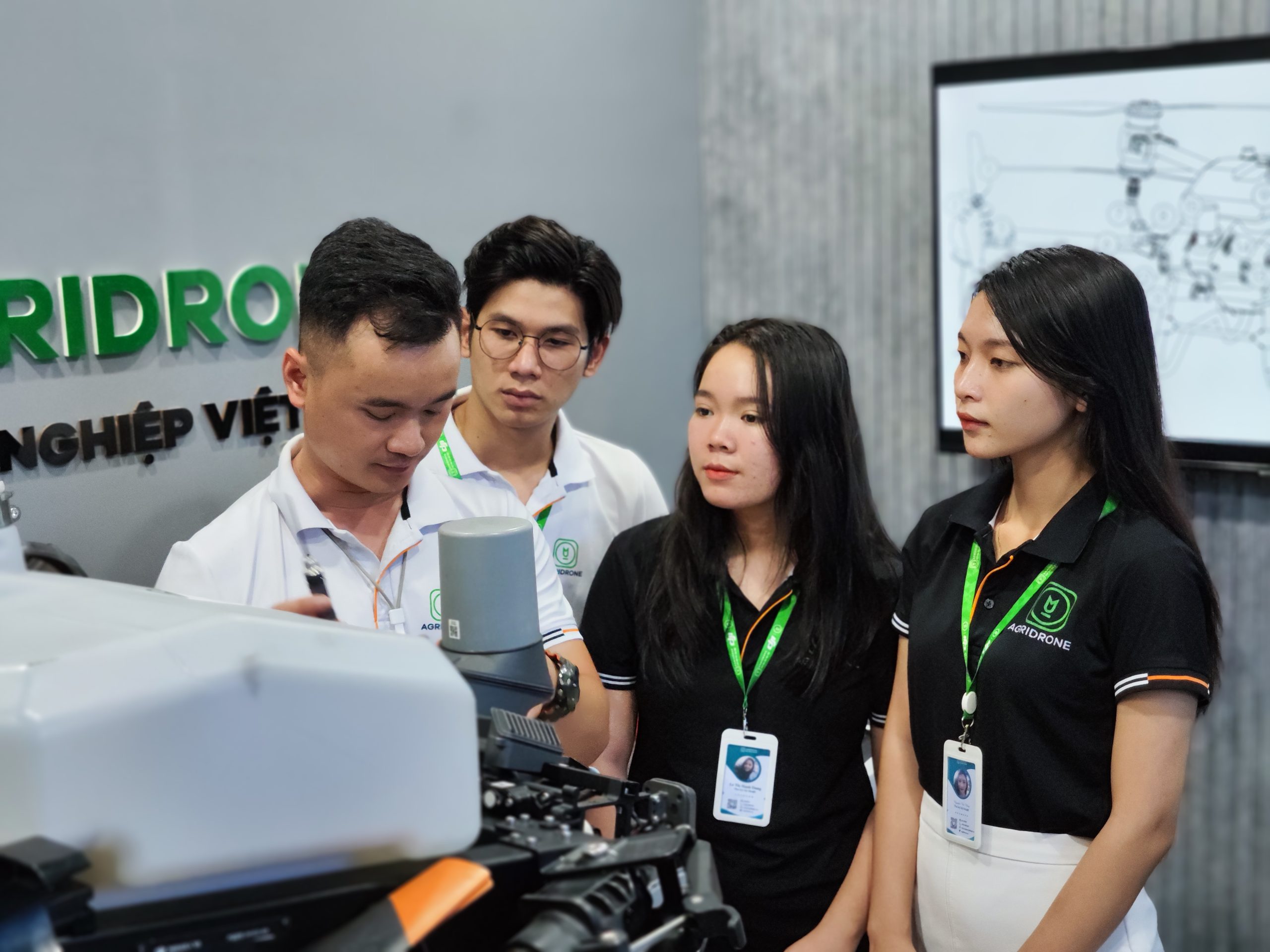 Khóa hướng dẫn sửa chữa cơ bản tại AgriDrone Academy