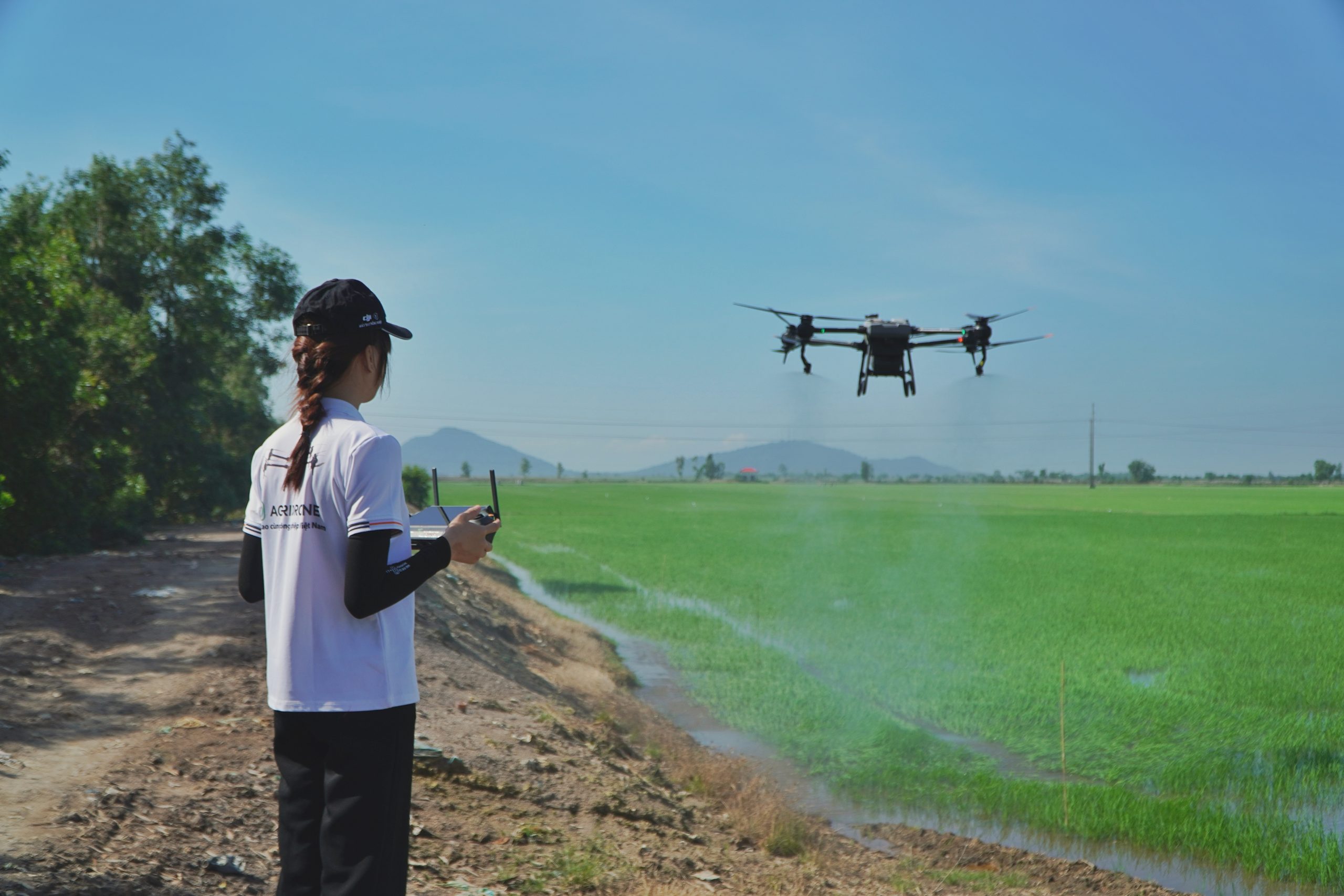 Đại lý máy bay nông nghiệp AgriDrone