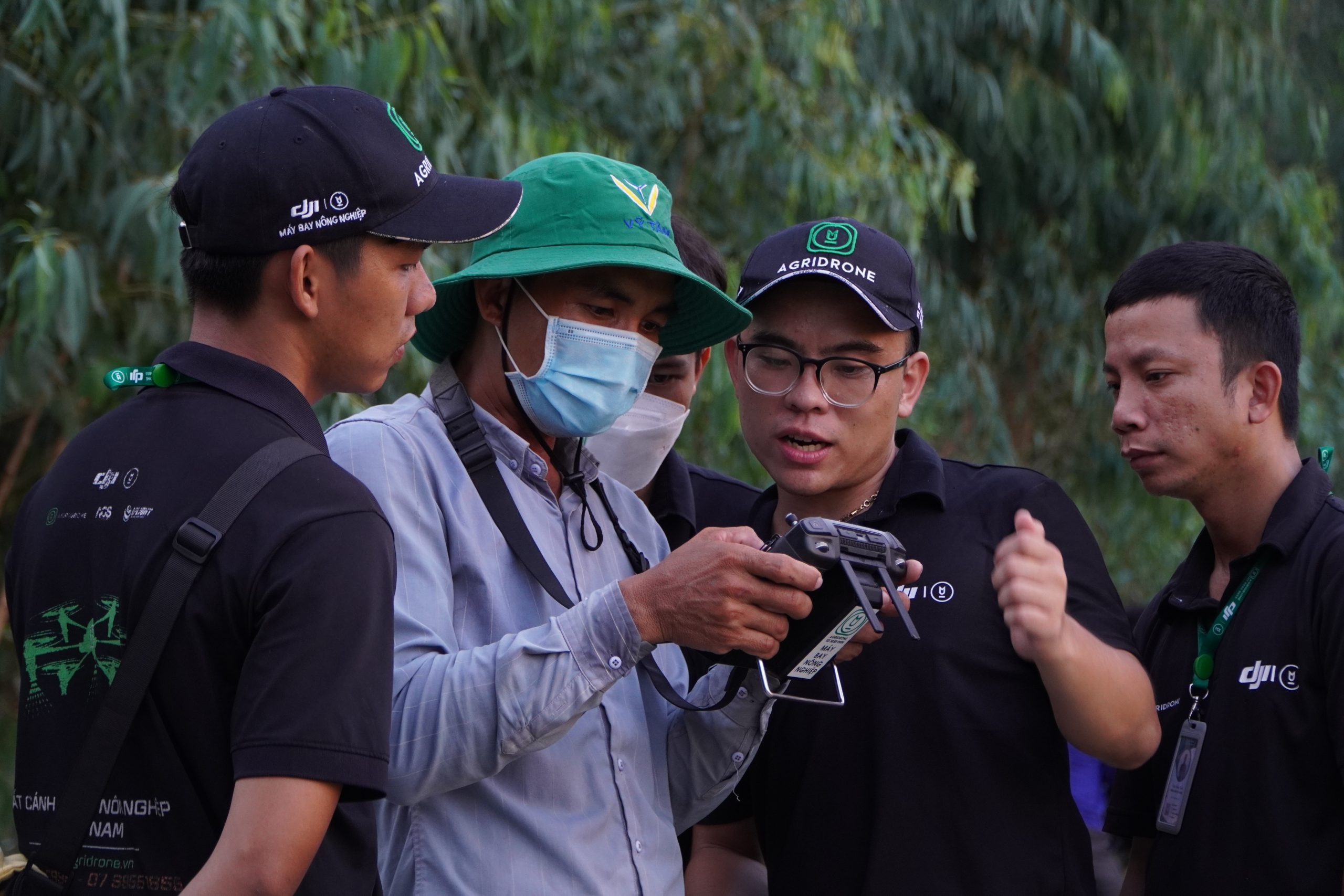 Đại lý phân phối máy bay nông nghiệp AgriDrone