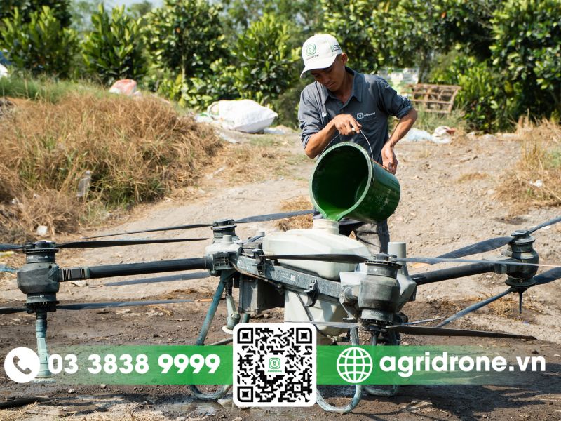 Tác động của nhiệt độ cao đến hoạt động phun thuốc bằng máy bay