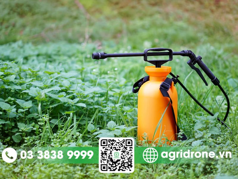 Ưu và nhược điểm của bình phun thuốc sâu bằng tay 8 lít