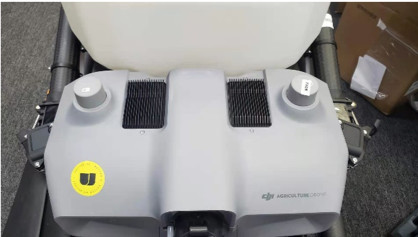 May-bay-rai-hat-DJI-Agras-T30