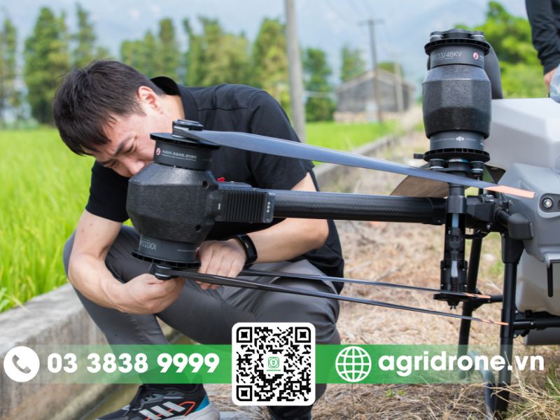 Cấm sử dụng cánh quạt không chính hãng cho drone nông nghiệp